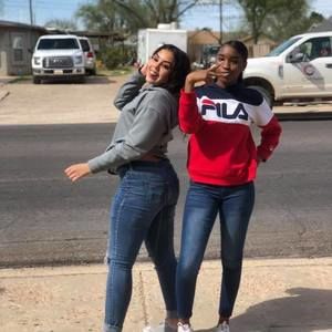 Meet your Posher, Rhiana